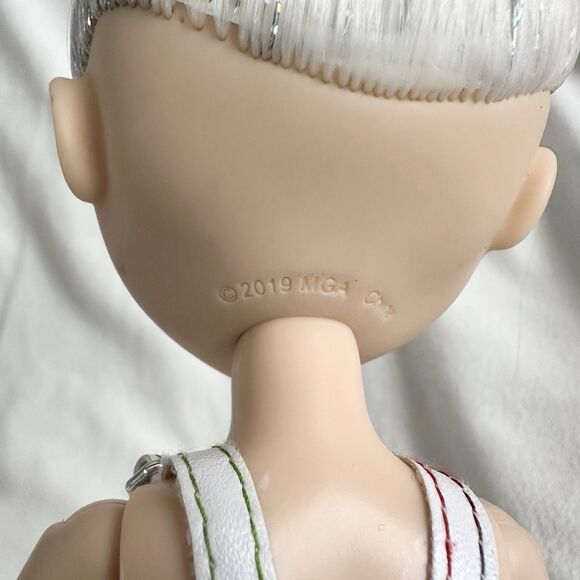 Rainbow High Hair Studio Amaya Raine 11" Fashion Doll Toy Cut Hair 2019 - Picture 6 of 7